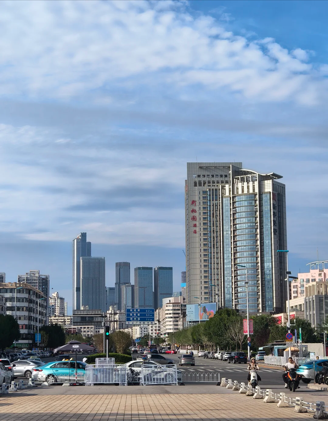 告诉大家一个坏消息：上海、广州出现3大怪象，正在蔓延，需深思