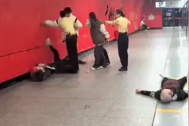 广州地铁通报年轻人与老人发生冲突：因下车拥挤产生口角，随后发生肢体冲突，2名乘客伤情无大碍图片