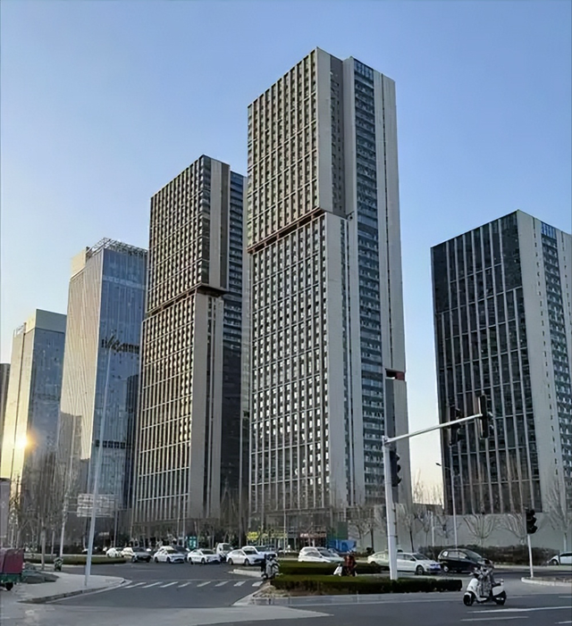 李嘉诚预言已应验？若无意外，2026年楼市或将面临3大转变！