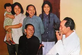 1966年毛主席秘密回韶山，隐居滴水洞11天与世隔绝，他都做了什么图片