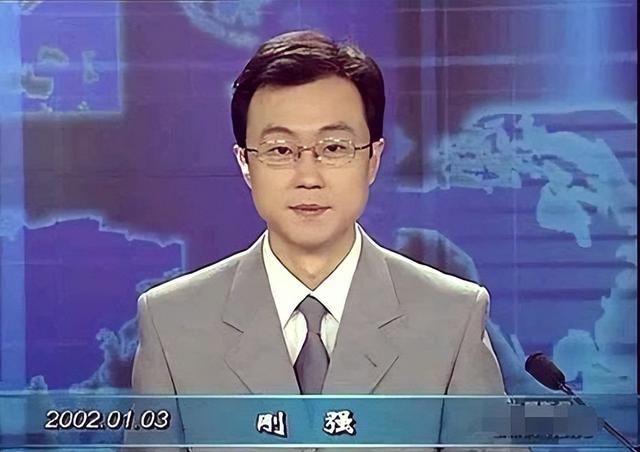 93阅兵解说员揭晓，不是康辉，不是李梓萌，而是央视这两位主持人