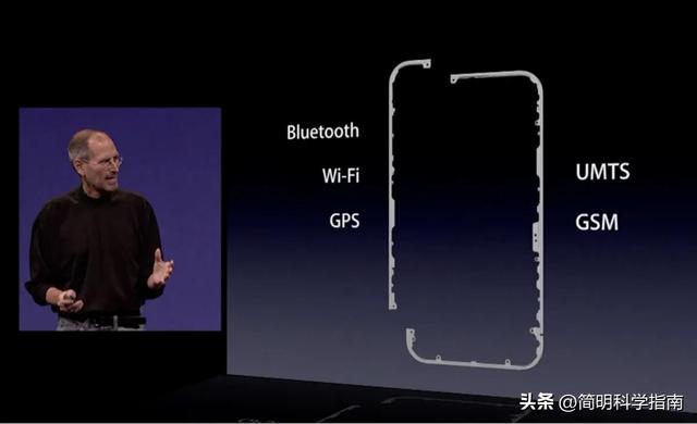 十五年后被拆穿：iPhone的虚假满格信号，是苹果用软件“锁了血”