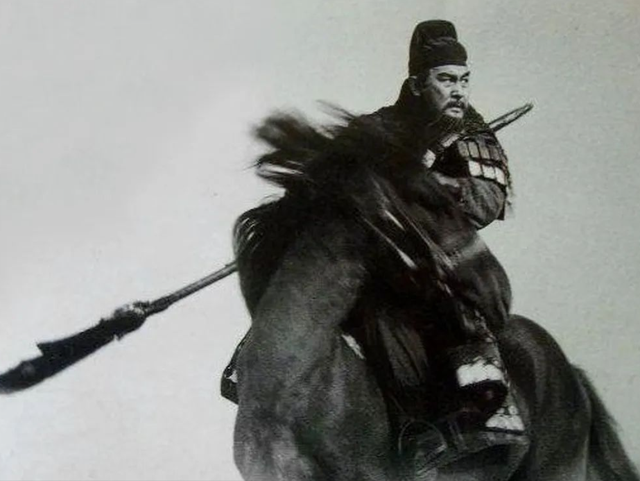 三国时期五大猛将最正确的排名，关羽勉强排第三，吕布仅能排第二