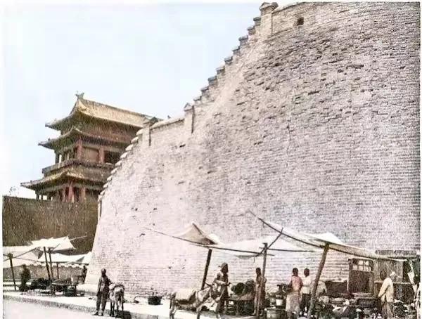 1923年，一名瑞典人来到中国，拍到了完整的北京城墙！太壮观了