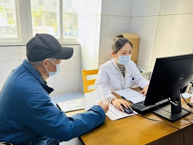 新一轮甲流高峰，钟南山建议：少吃鸡肉，多吃4样增强免疫！