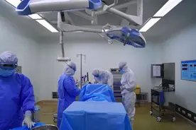 震惊！医生手术中途离场，患者命悬一线！图片