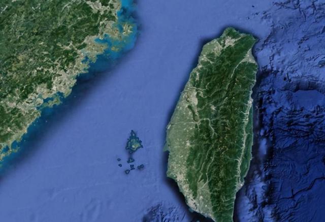 日本签字了，高市选定中日主战场，对华开第二枪	，解放军开始巡海