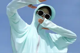 防晒衣都是智商税？被官媒揭穿的“防晒衣”，狂赚中国女人600亿图片