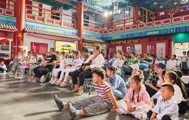 双节文旅新体验！丰台公益演出进景区，美景好戏两不误