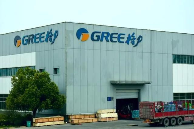 10亿赌约十年复盘：雷军流量遇坎，董明珠凭实业翻盘？
