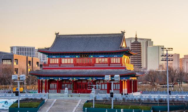 北京建于明代的老河，河底挖出一万多根宝物4吨重，谜底让人惊讶