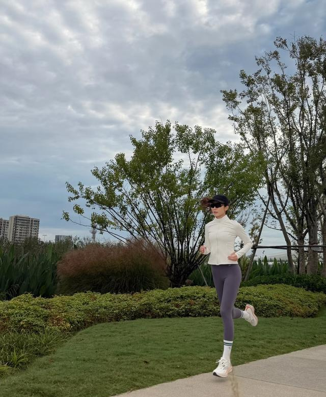 跑步十几年后很认同一句话：跑步其实是强身健体最末流的功效