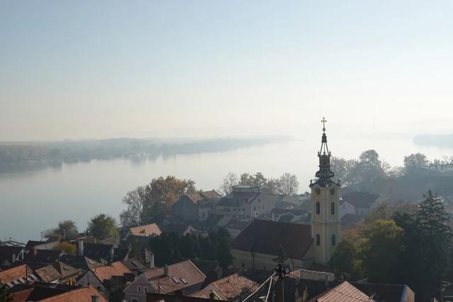 塞尔维亚，一座被轰炸过78天的城市的新生，贝尔格莱德一日游记