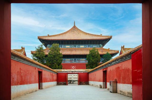 我国现存最大的金丝楠木大殿，等级超过太和殿，却常被游客遗忘