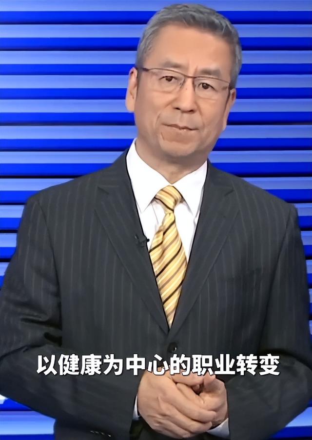 白岩松也没想到，辞退传闻半个月后，医院披露最快女护士离职内情