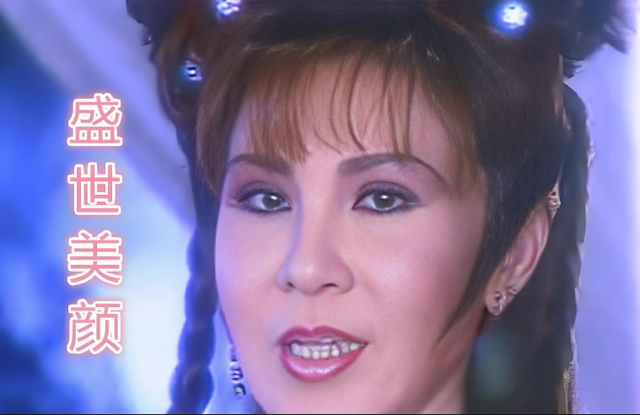 富婆女星花3000万“泡”2个鲜肉男星，被狂骂到退圈！
