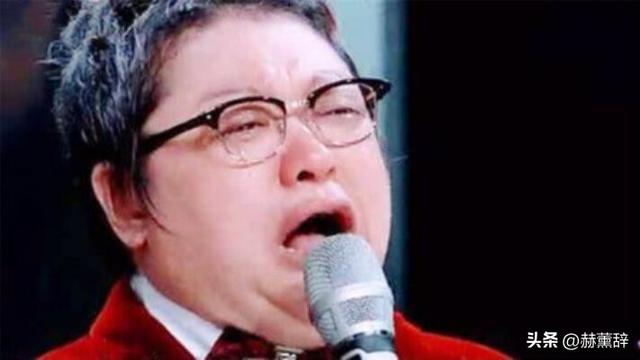 “骗”了30年，韩红亲爹居然是他？难怪没人敢惹，这身份太惊人！