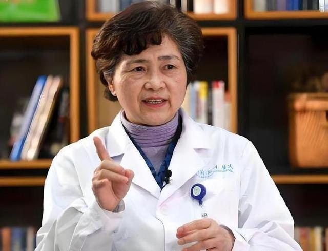 甲流进入高峰！李兰娟呼吁：萝卜青菜先靠边，这3样赶紧安排上！