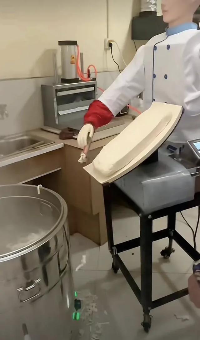 人工智能，已经发展到相当智障的境界了