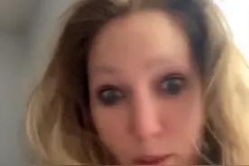 美国女子不穿内裤逛超市，一路飙屎到厕所，网友：全世界都知道了图片