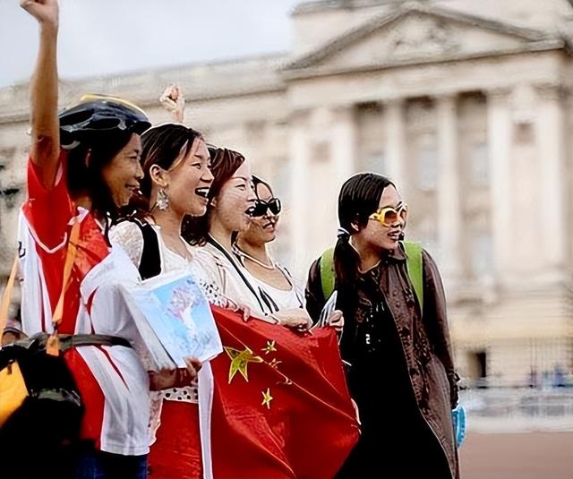 继德国之后，英国也开始贴出“中文标语”？中国游客：不能够接受