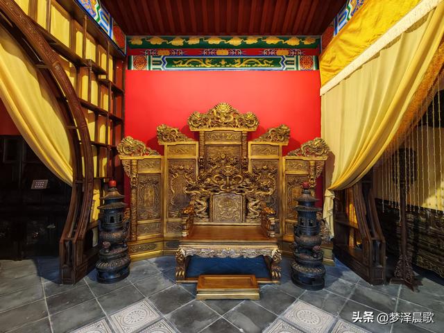 云梦：大气恢宏的祥云湾“京派园”开园迎客