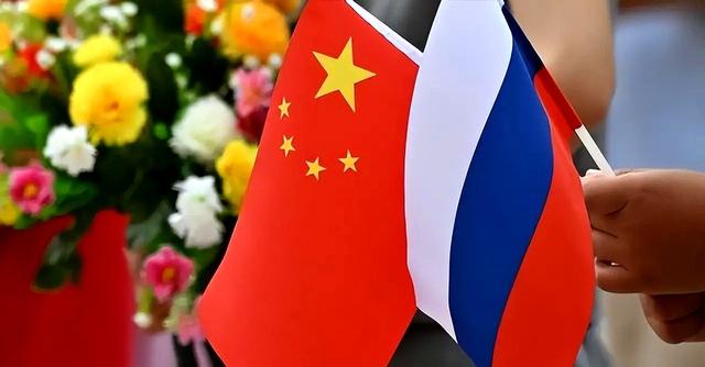 局势已经恶化，19国派兵堵门，解放军通告全球，中俄军方联手了