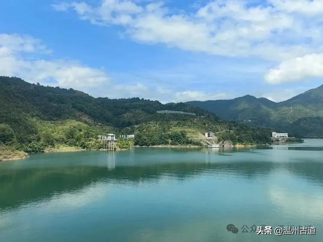 治愈系的湖光山色，皆在这片美丽的山水！