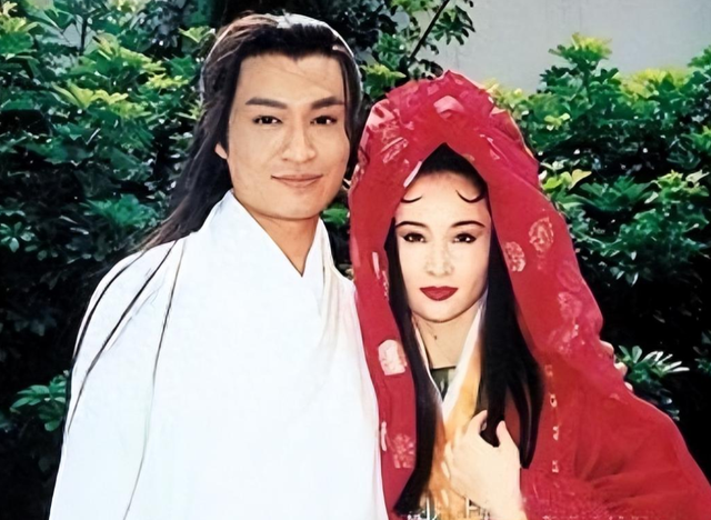 香港第一情妇：她曾是张艺谋白月光，被黑道打掉子言，现如何了？