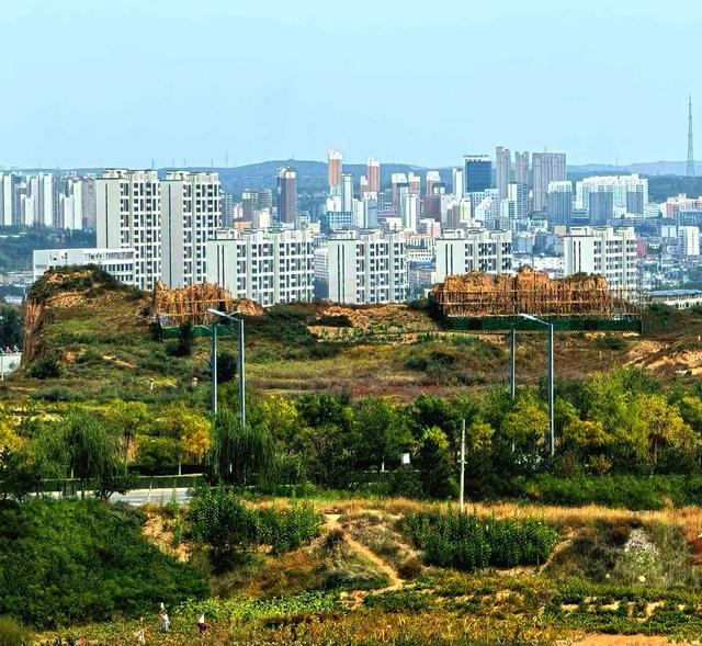 镇北台美食周遇惊喜，驴友踏长城访款贡城、易马城