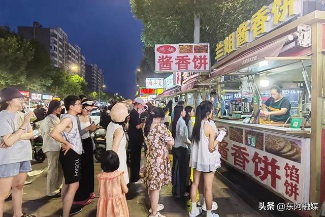 醉美夜聊城①丨来夜市,逛吃逛吃~