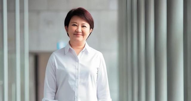 “第二个洪秀柱”横空出世？不是卢秀燕，绿营流失百万支持者，如她当选，两岸统一有戏