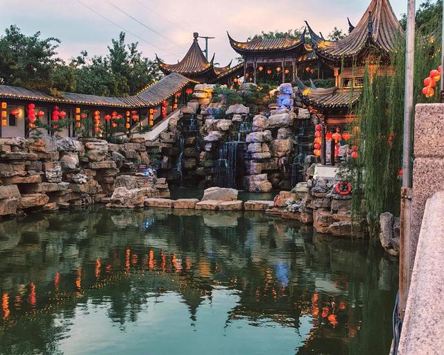 山东一宝运河小城“藏不住了”，素称小天津，年轻人夜游打卡地