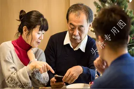 漂亮女孩输液时被无良医生加入麻醉剂，醒来后发现身体有异样图片