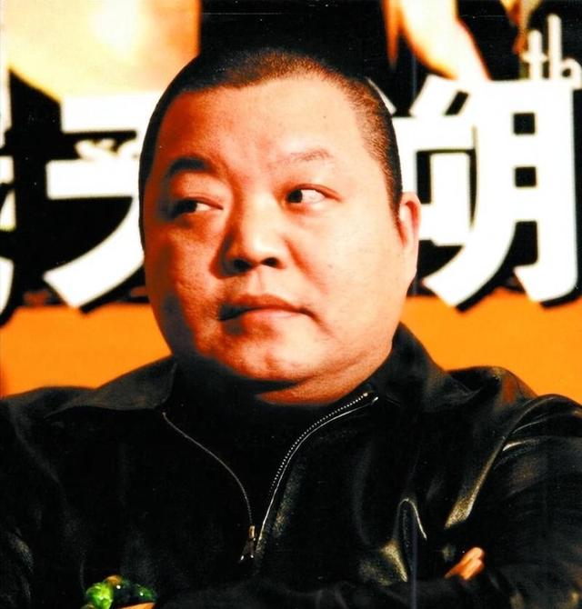 她连上5次春晚，私下却和恩师同居怀孕被骗流产，今57岁依然单身