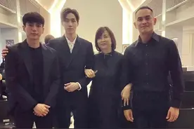 手挽前夫、搭档和现任，后妈和Aff的男人们图片