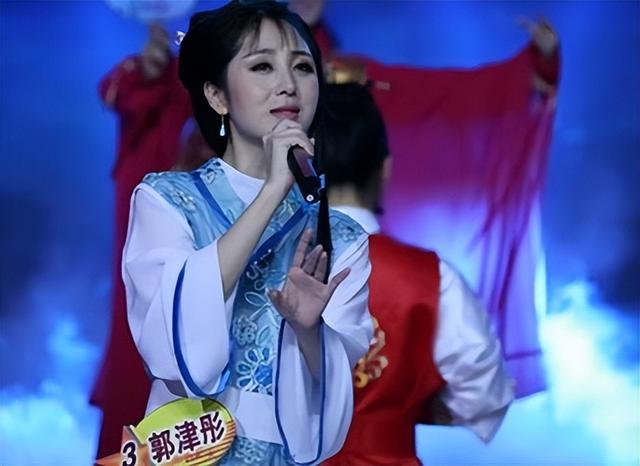 她靠星光大道一炮而红	，却因当小三前途尽毁，今39岁活成这样