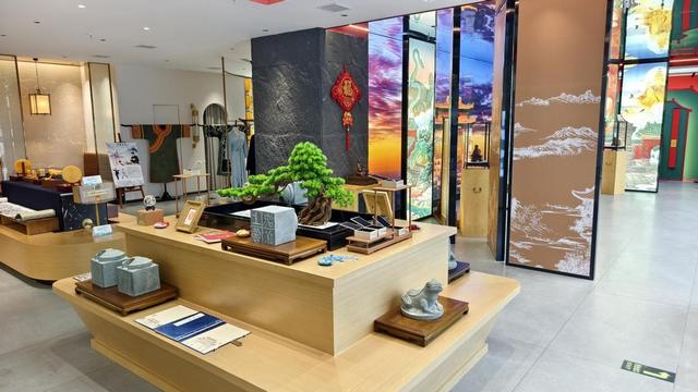 聚焦盛会筹备|武当国际文化旅游创意活动文创作品展布展完成500余件匠心之作将集中展出