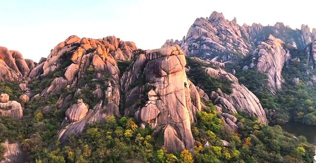 “奇山秀水·西游寻踪”驻马店市融媒看嵖岈活动成功举