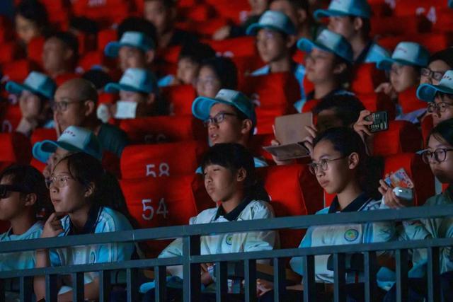 家长问爆了：「月映武夷」凭什么成暑假“必修课”？