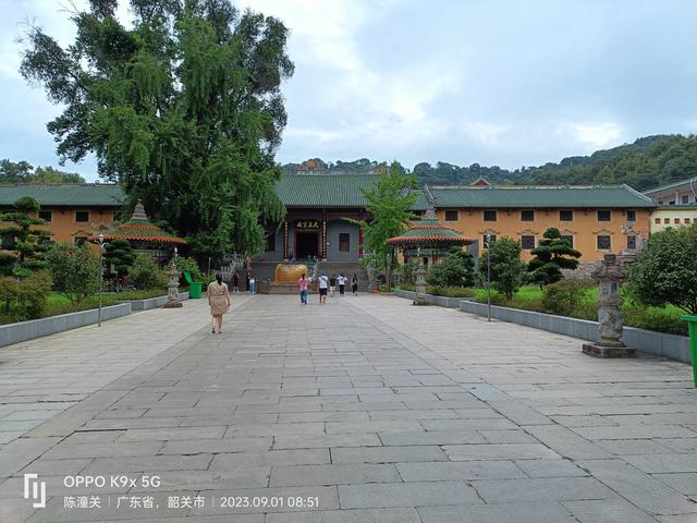 广东韶关南华寺游览图片