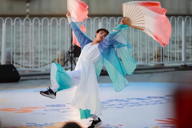 淡妆浓抹总相宜 “汉语桥”选手多维度探寻海河文明之美