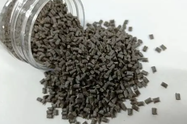 谈不拢就打！中国正式下达第77号令，对日涨价开始	，高市故作镇定