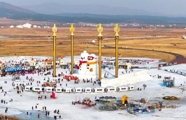 呼和浩特一日游：滑雪赏灯看冬捕