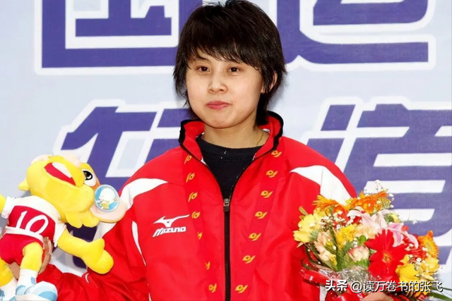 3次被国家队开除，退役11年后再看王濛现状，才明白李琰评价没错