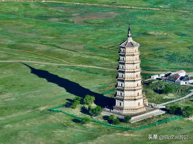 庆州白塔显辽代包容，儒释道萨满身融，7级浮雕刻玄机
