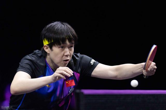 王楚钦晋级WTT中国大满贯男单四强