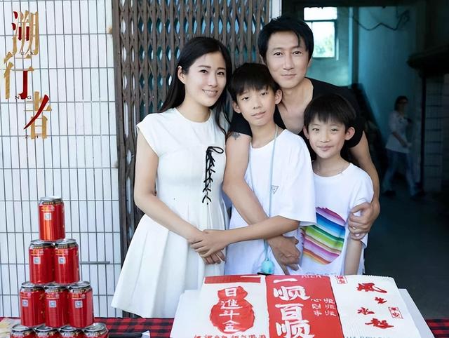 突发！知名港星举家搬离香港移居深圳，宣布这辈子都不再搬家