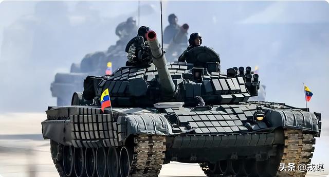 特朗普到底在犹豫什么？美军摆好阵对委内瑞拉，咋就不敢真动手？