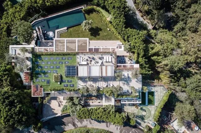 又揪出来一个巨贪，金额高达9.7亿，首富夫人郝斌跨境逃亡失败了